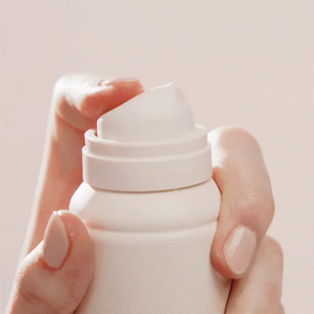 Translucent Hydrating Setting Spray Ultra-Blur - Image 3
